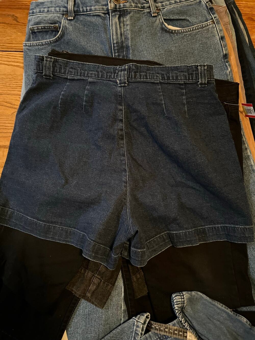 Lee women’s denim zip front shorts size16m